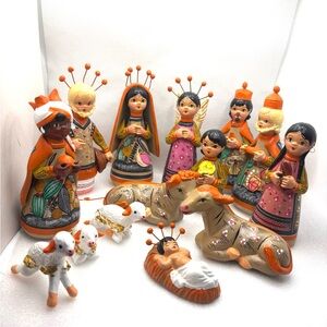 Vintage Mexican Folk Art Clay Nativity 14 Pieces Set-  RARE!
